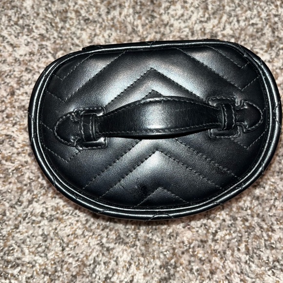 Gucci
Black GG Marmont 2.0 Zip Around Cosmetic Bag - Picture 2 of 4